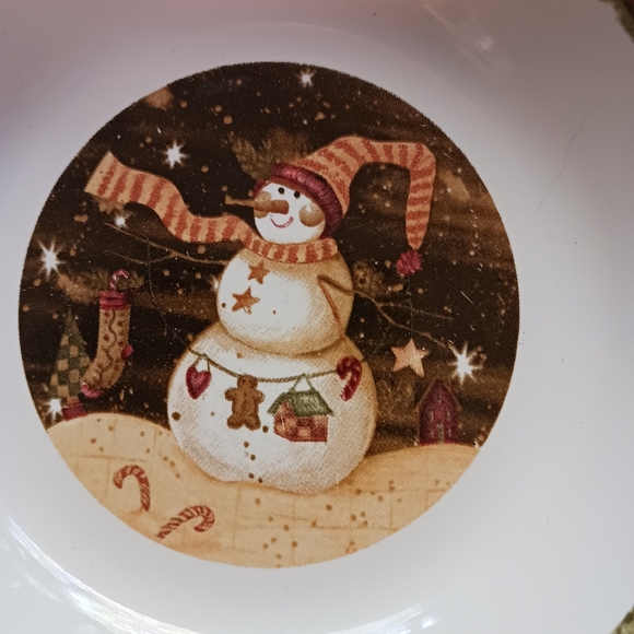 Two Ceramic Snowman Design Bowls - Picture 4 of 6